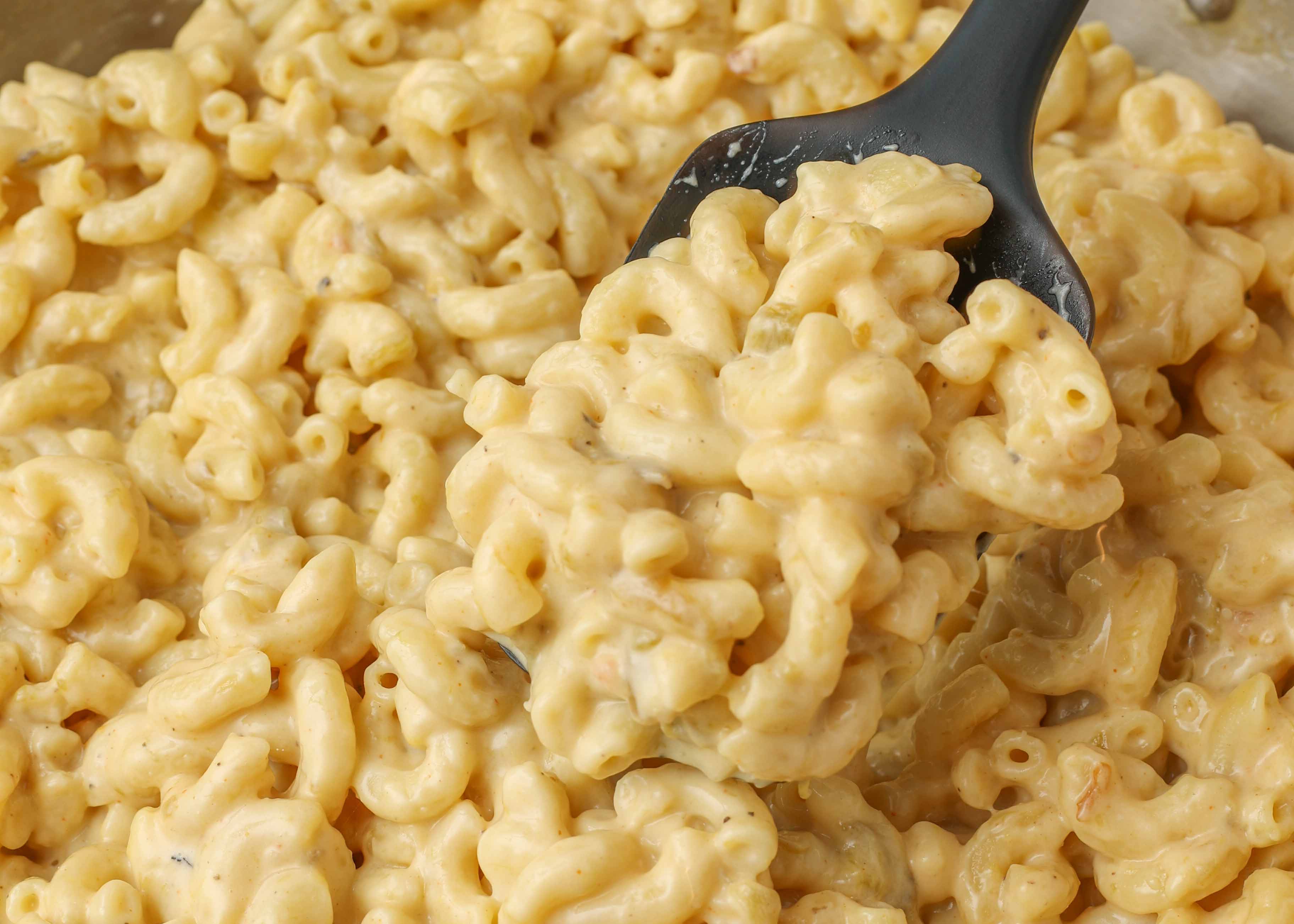 Easy Green Chile Mac and Cheese: 5 Ingredients, Big Flavor